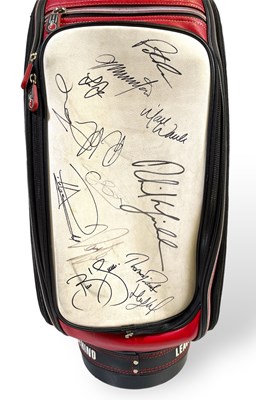 Lot 89 - GOLF MEMORABILIA - MULTI SIGNED CALLAWAY BIG BERTHA GOLF BAG.