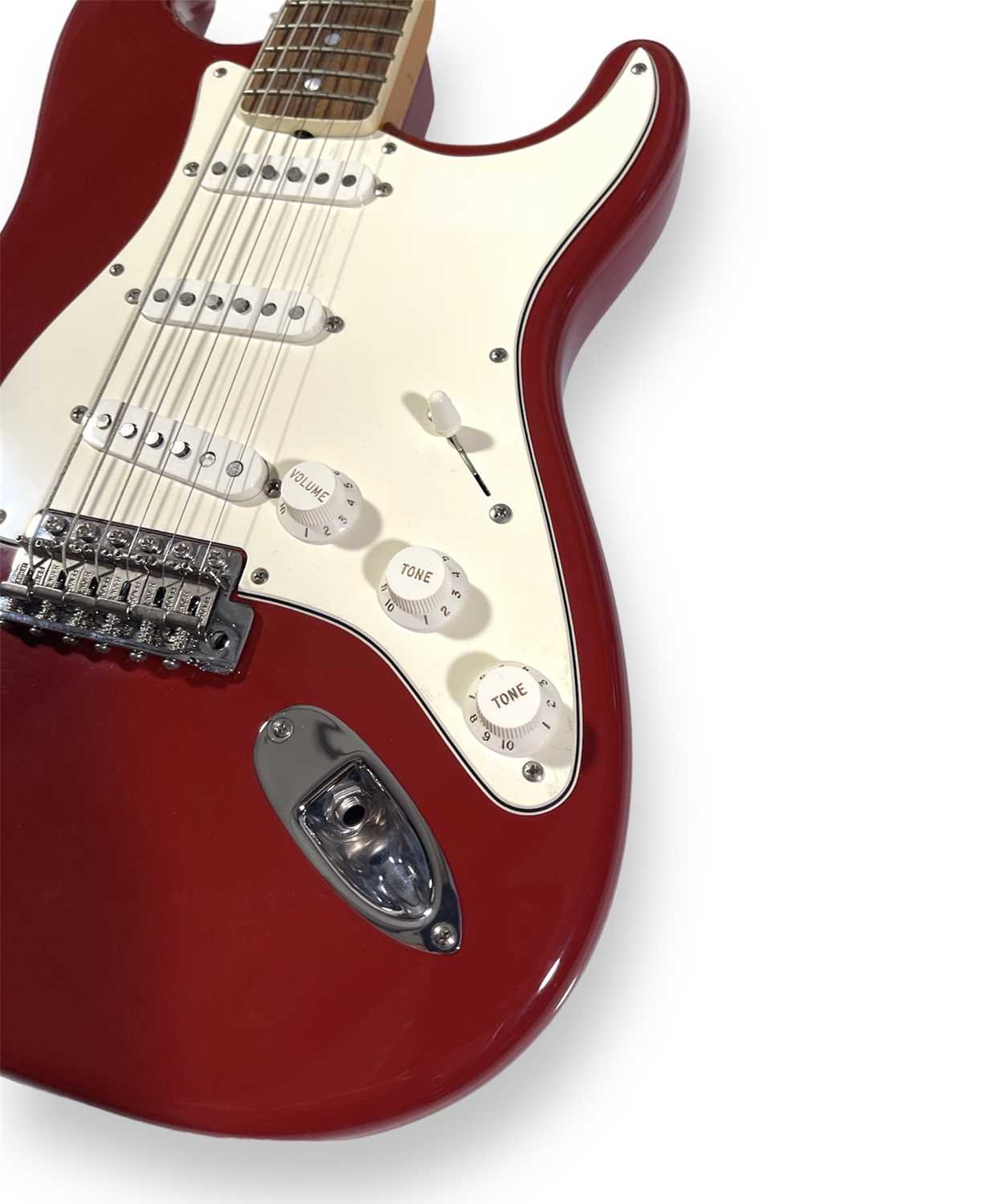 Lot 263 FENDER ERIC JOHNSON SIGNATURE STRATOCASTER,