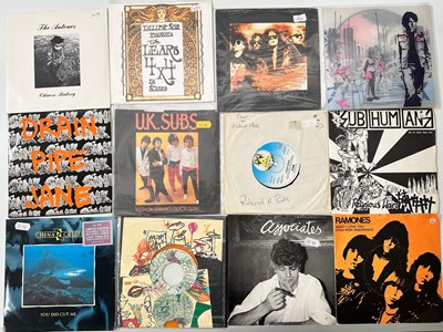 Lot 673 - WAVE / ALT / INDIE - 7" COLLECTION