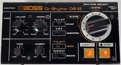 Lot 32 - BOSS DR-55 DR. RHYTHM DRUM MACHINE.