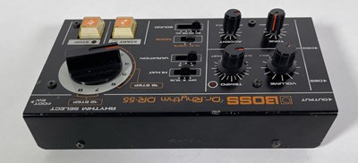 Lot 32 - BOSS DR-55 DR. RHYTHM DRUM MACHINE.