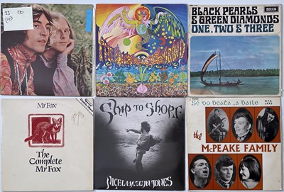 Lot 679 - FOLK - LP COLLECTION