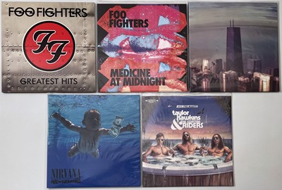 Lot 757 - FOO FIGHTERS/ NIRVANA - LP PACK