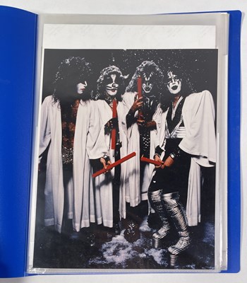 Lot 448 - KISS - PROMO PHOTOS/PRESS RELEASES ETC.