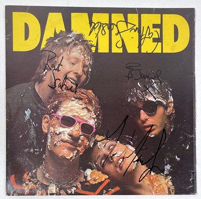 Lot 450 - THE DAMNED - FULLY SIGNED DAMNED DAMNED DAMNED.