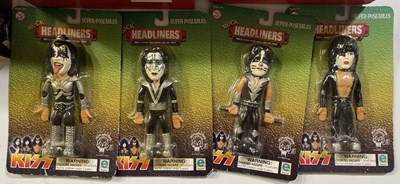 Lot 454 - KISS MEMORABILIA - TOYS AND COLLECTABLES FIGURINES.