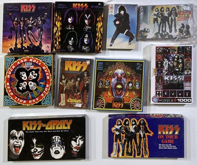 Lot 455 - KISS - JIGSAWS AND COLLECTABLES.