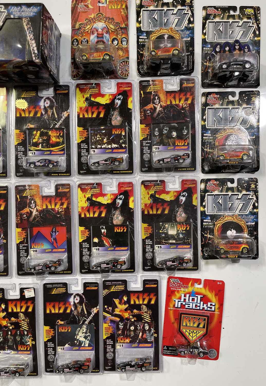 Lot 462 KISS TOYS AND COLLECTABLES.