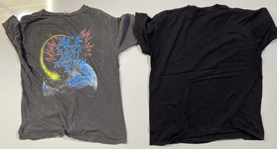 Lot 467 - KISS MEMORABILIA - SOLO MEMBERS T-SHIRTS/CLOTHING.