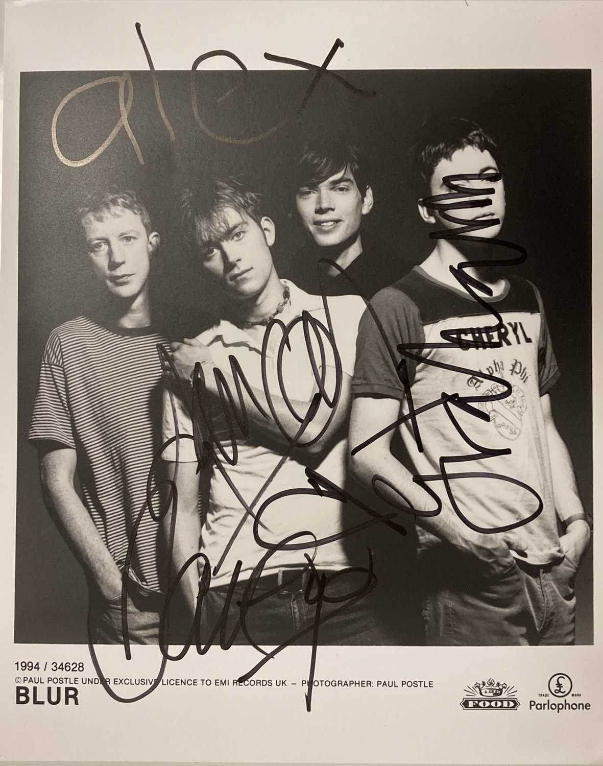 Lot 290 - BLUR SIGNED PHOTO