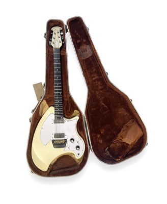 Lot 451 - SIOUXSIE AND THE BANSHEES - OVATION GUITAR PLAYED BY ROBERT SMITH.