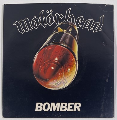 Lot 308 - MOTORHEAD - SIGNED 7" SINGLE.