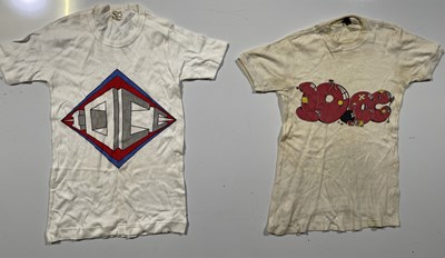 Lot 481 - 10CC - C 1970S/80S TOUR/CONCERT CLOTHING.