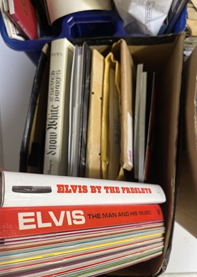 Lot 406 - ELVIS MEMORABILIA.