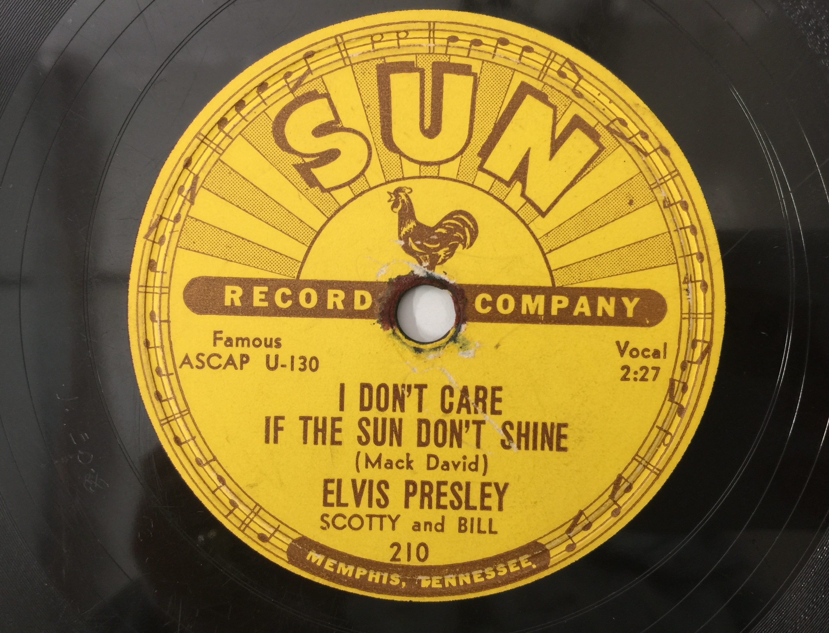 Lot 226 - ELVIS - I DON'T CARE IF THE SUN DON'T SHINE