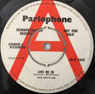 Lot 256 - THE BEATLES - LOVE ME DO 7" - ORIGINAL UK DEMO 'MCARTNEY' (45-R 4949)