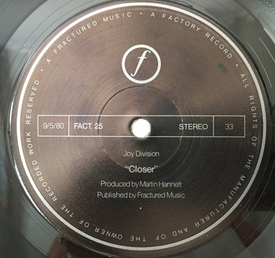 Lot 88 - JOY DIVISION - CLOSER LP (ORIGINAL UK TRANSLUCENT RED VINYL COPY - FACT 25).