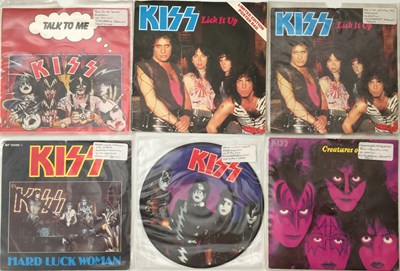 Lot 135 - KISS - SIGNED 7" PACK