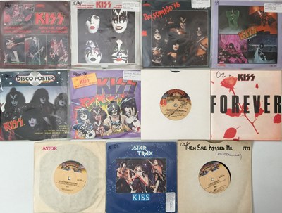 Lot 144 - KISS - OVERSEAS 7" PACK