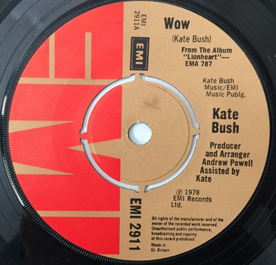 Lot 267 - KATE BUSH - WOW 7" EMI 2911 (MISPRESS - PLAYS QUEEN - DON'T STOP ME NOW EMI 2910)