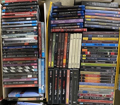 Lot 35 - DVD / BLU-RAY / VHS COLLECTION