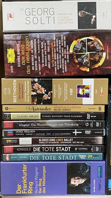 Lot 35 - DVD / BLU-RAY / VHS COLLECTION