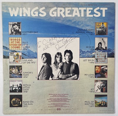 Lot 312 - PAUL MCCARTNEY SIGNED WINGS GREATEST HITS.