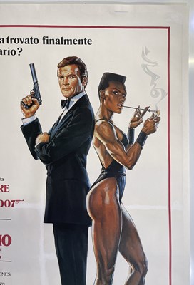 Lot 287 - JAMES BOND - A VIEW TO A KILL (1985) - ITALIAN POSTER.