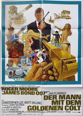 Lot 201 - JAMES BOND - THE MAN WITH THE GOLDEN GUN (1974) - ORIGINAL GERMAN POSTER.