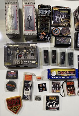 Lot 425 - KISS MEMORABILIA - TOYS AND COLLECTABLES.