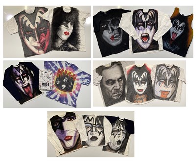 Lot 427 - KISS - T-SHIRTS AND CLOTHING.