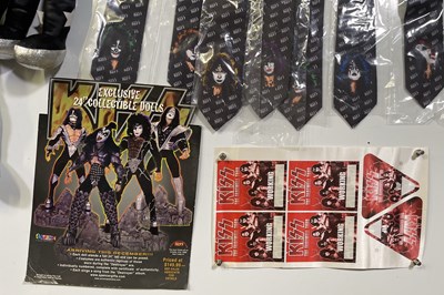 Lot 438 - KISS COLLECTABLES / TOYS.