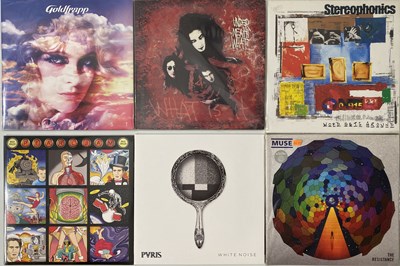 Lot 897 - WAVE / INDIE / COOL / SYNTH - LP COLLECTION