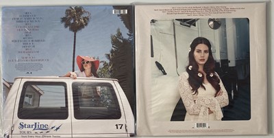 Lot 923 - LANA DEL REY - LP PACK