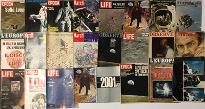 Lot 191 - COLLECTION OF SPACE MAGAZINES 1960/70S INC MANY MOON LANDING RELATED.