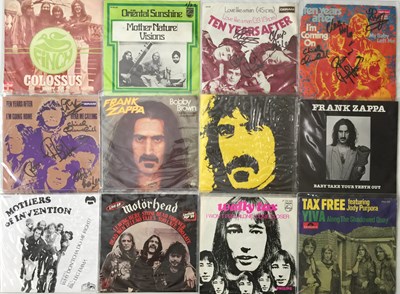 Lot 977 - CLASSIC ROCK / POP / BLUES / PSYCH - 7" COLLECTION