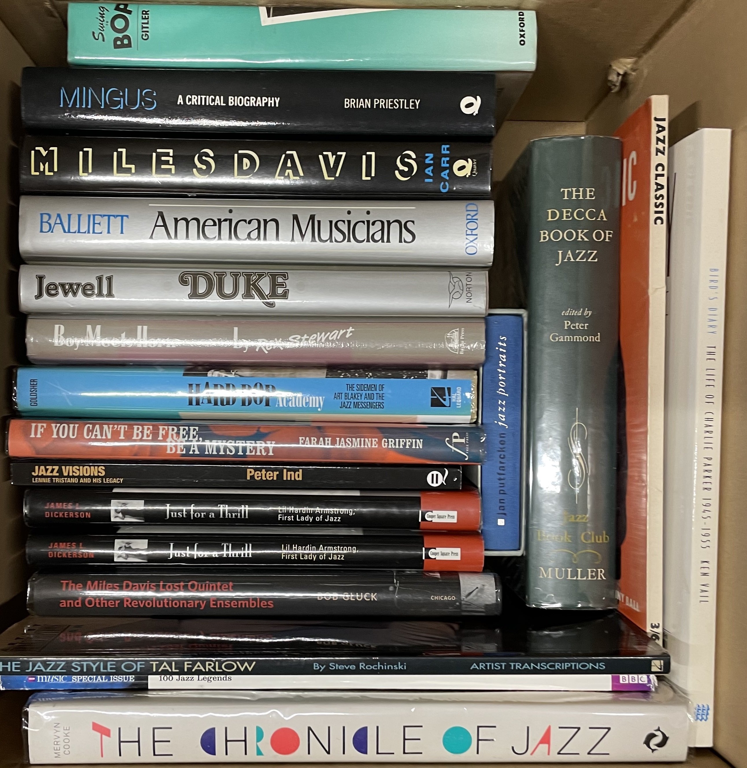 Lot 203 - JAZZ BOOKS ARCHIVE.