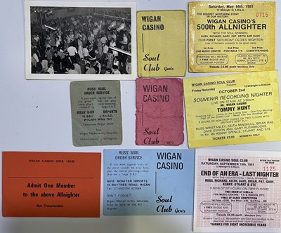 Lot 78 - NORTHERN SOUL INTEREST - WIGAN CASINO 50TH ANNIVERSARY - ORIGINAL TICKETS / PHOTO / PATCHES.