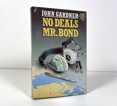 Lot 25 - JOHN GARDNER - JAMES BOND - NO DEALS MR. BOND - 1988 - UK FIRST EDITION.