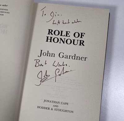 Lot 27 - JOHN GARDNER - JAMES BOND - ROLE OF HONOUR - 1984- UK SIGNED FIRST EDITION.