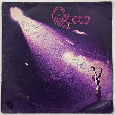 Lot 268 - QUEEN - A FULLY SIGNED COPY OF THE DEBUT LP.