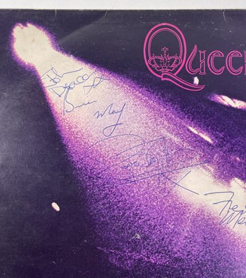 Lot 268 - QUEEN - A FULLY SIGNED COPY OF THE DEBUT LP.