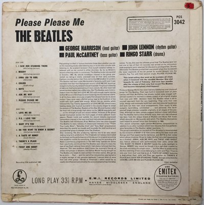 Lot 85 - THE BEATLES - PLEASE PLEASE ME LP (ORIGINAL UK STEREO 'BLACK AND GOLD' - PCS 3042)