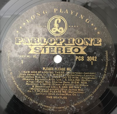 Lot 85 - THE BEATLES - PLEASE PLEASE ME LP (ORIGINAL UK STEREO 'BLACK AND GOLD' - PCS 3042)