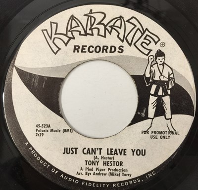 Lot 200 - TONY HESTOR - JUST CAN'T LEAVE YOU 7" (PROMO - KARATE RECORDS - 45-523)