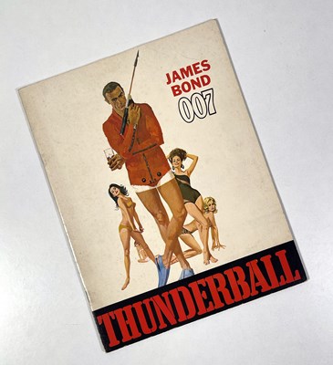 Lot 105 - JAMES BOND - THUNDERBALL (1965) - ORIGINAL US FILM BROCHURE.