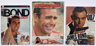 Lot 10 - JAMES BOND - ORIGINAL FILM BOOKS.