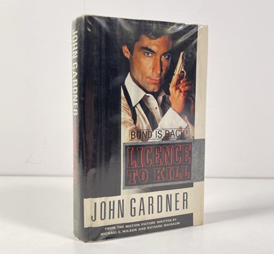 Lot 299 - JOHN GARDNER - JAMES BOND - LICENCE TO KILL (1989) - US FIRST EDITION