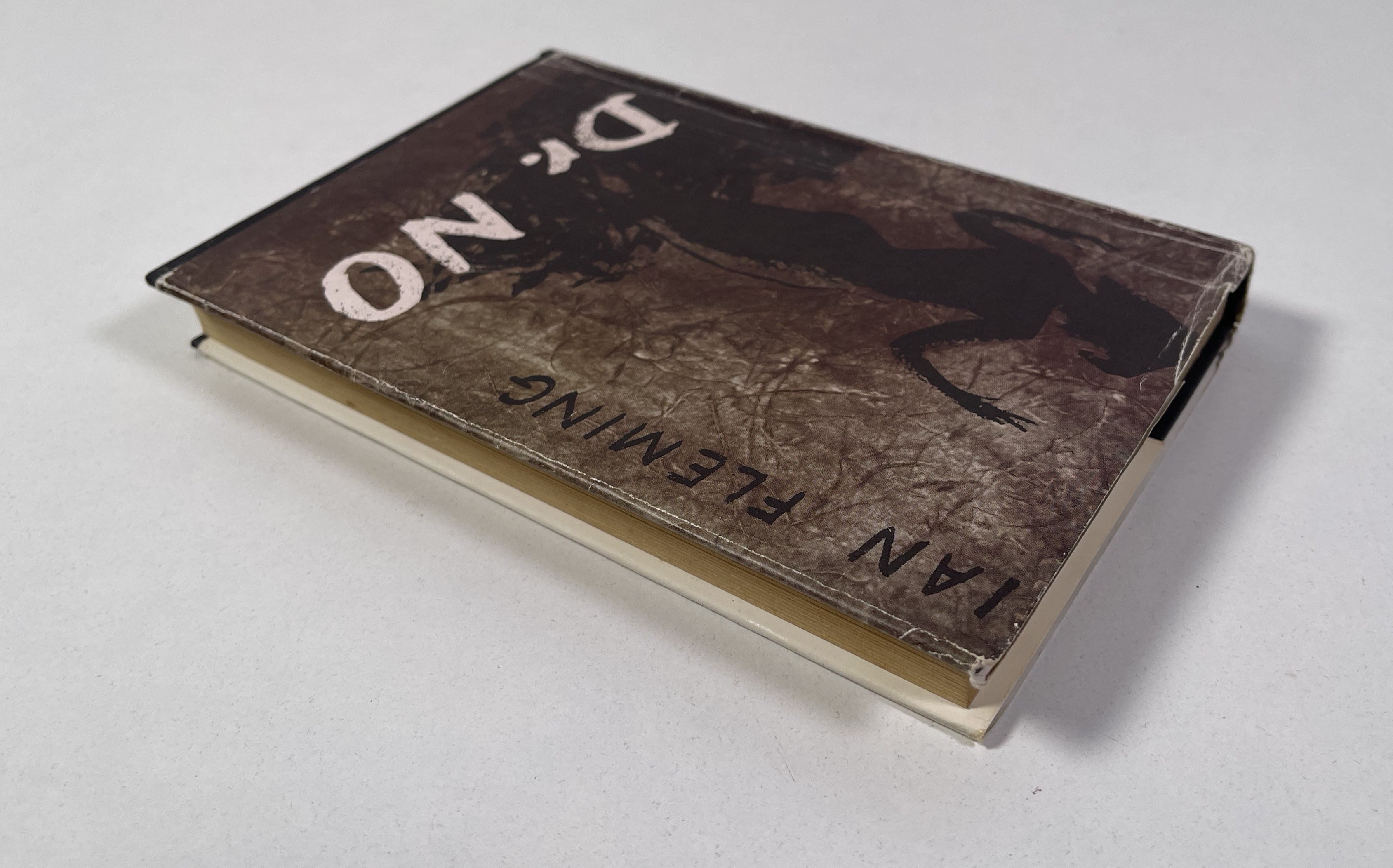 JAMES BOND CONTRE DR NO - JAMES BOND 007 By FLEMING IAN: Bon Couverture Souple (1964) | Le-Livre