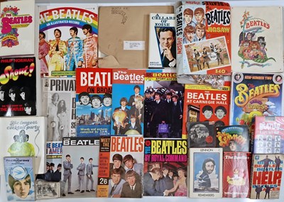 Lot 151 - THE BEATLES - MEMORABILIA INC A&BC CARDS / JIGSAW / BOOKS.